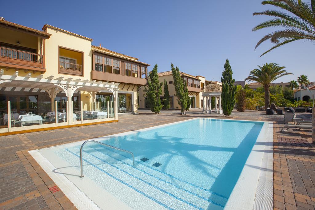 Lopesan Villa Del Conde Resort & Thalasso เมโลเนรัส ภายนอก รูปภาพ A swimming pool