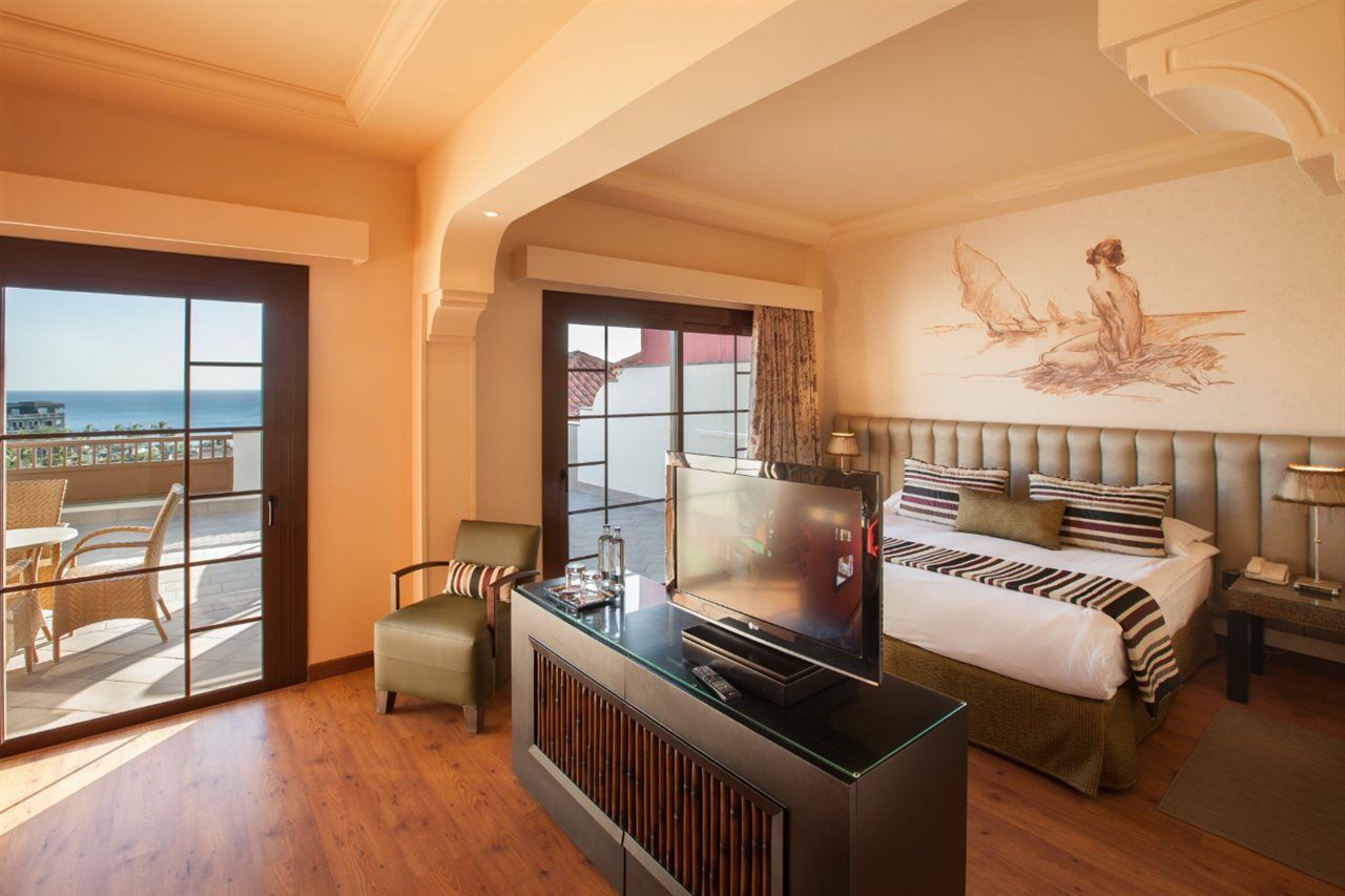 Lopesan Villa Del Conde Resort & Thalasso เมโลเนรัส ภายนอก รูปภาพ A room at the hotel