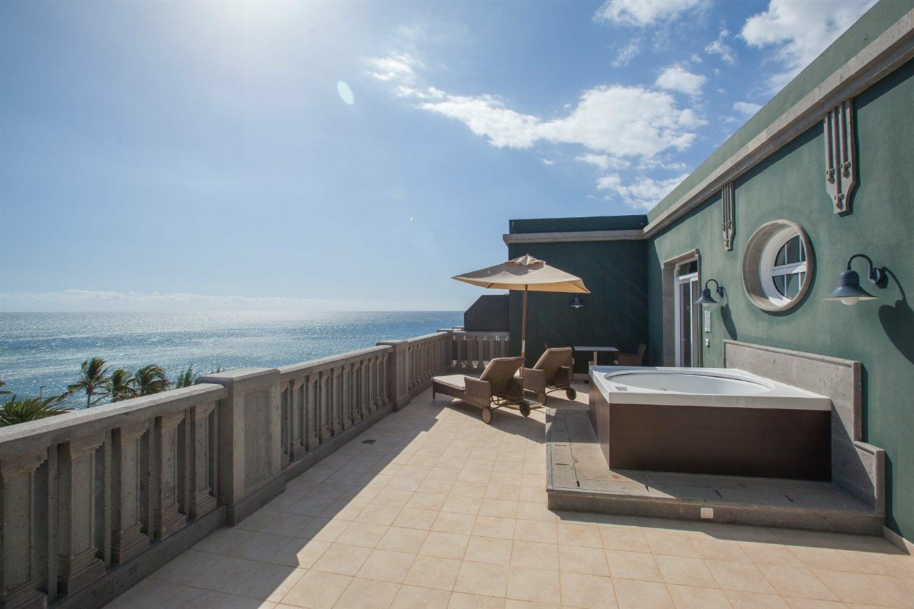 Lopesan Villa Del Conde Resort & Thalasso เมโลเนรัส ภายนอก รูปภาพ Rooftop terrace