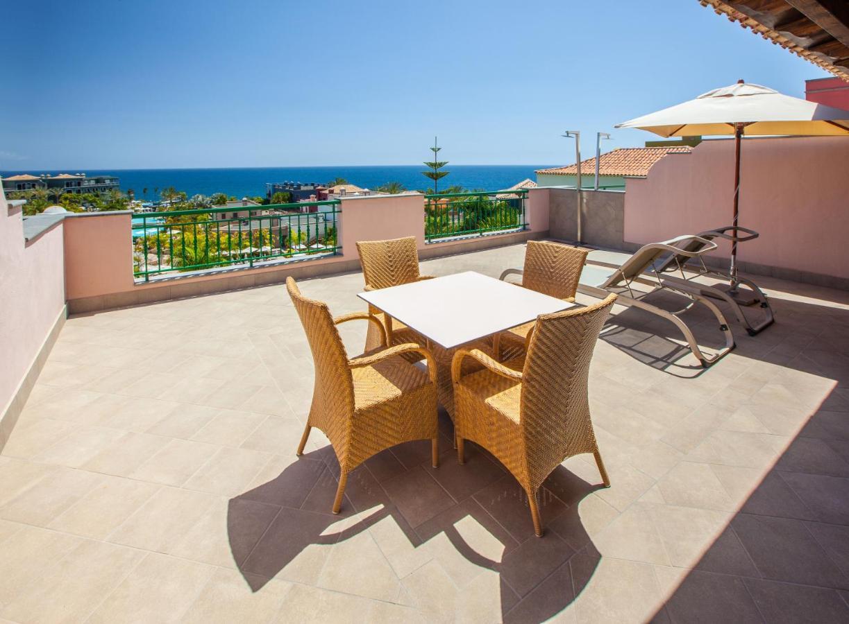 Lopesan Villa Del Conde Resort & Thalasso เมโลเนรัส ภายนอก รูปภาพ A rooftop terrace